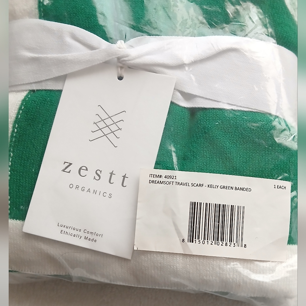 ZESTT DREAMSOFT Organic Cotton Banded Travel Scarf Wrap Kelly Green NWT - Picture 5 of 6